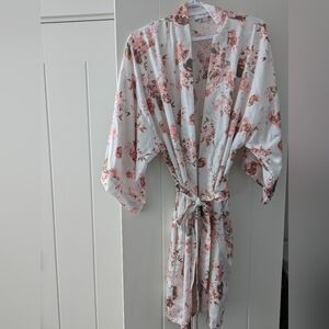 Satin floral robe with waist tie